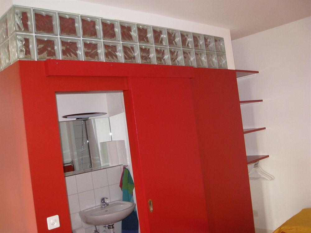 Apartment Unique Serviced Living @ Airport Line Basel