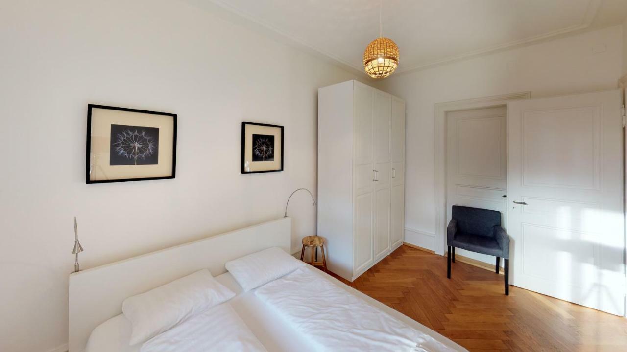 Apartment Unique Serviced Living @ Airport Line