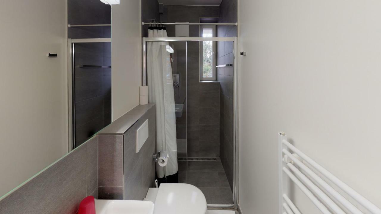 Unique Serviced Living @ Airport Line *