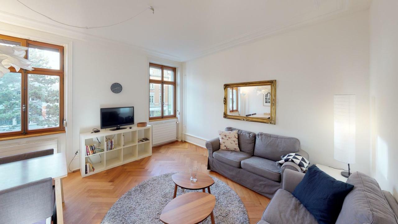 Unique Serviced Living @ Airport Line *