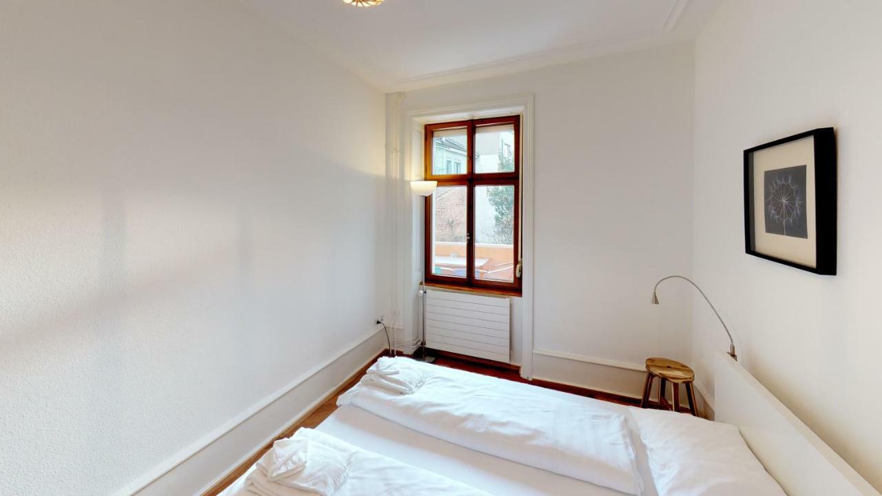Apartment Unique Serviced Living @ Airport Line
